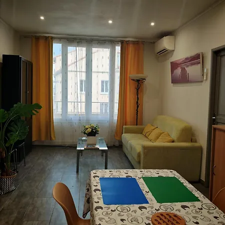 Hostel Hostel-elisee-perpignan Perpignan