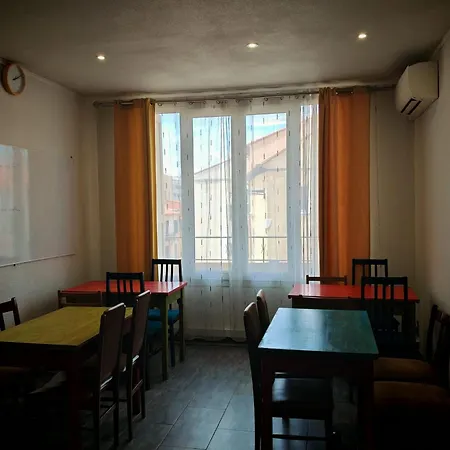 Hostel-elisee-perpignan *