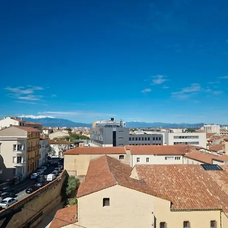 Hostel-elisee-perpignan 호스텔 *