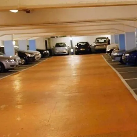 호스텔 Hostel-elisee-perpignan *