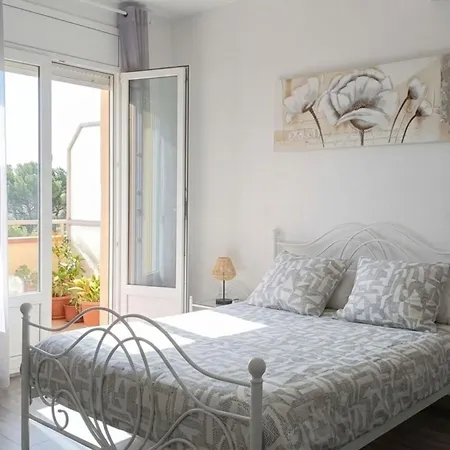 Хостел Hostel-elisee-perpignan