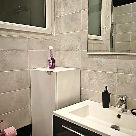 Hostel-elisee-perpignan Vandrerhjem *