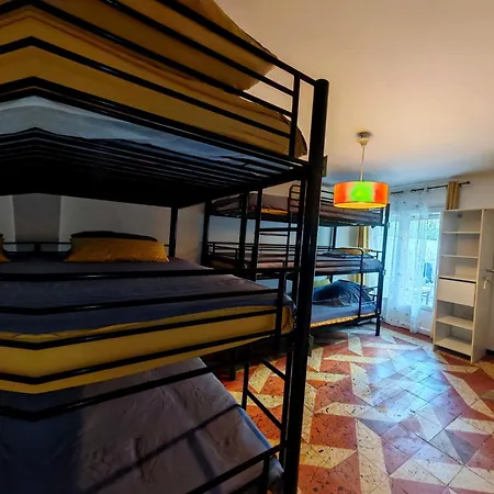 Hostel-elisee-perpignan 旅馆 佩皮尼昂